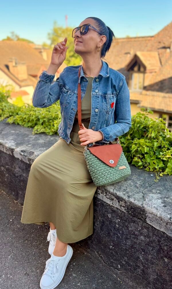 Handmade Crochet Crossbody Bag with Leather Details – Olive