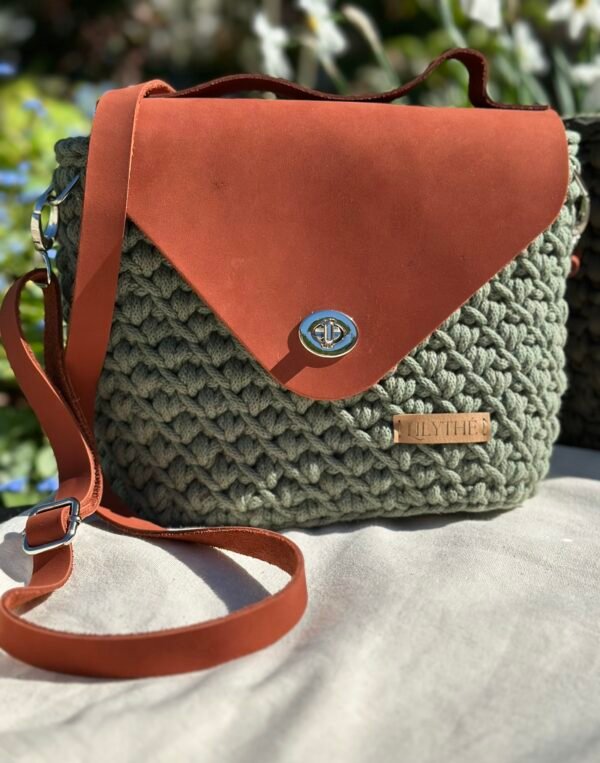 Handmade Crochet Crossbody Bag with Leather Details – Olive