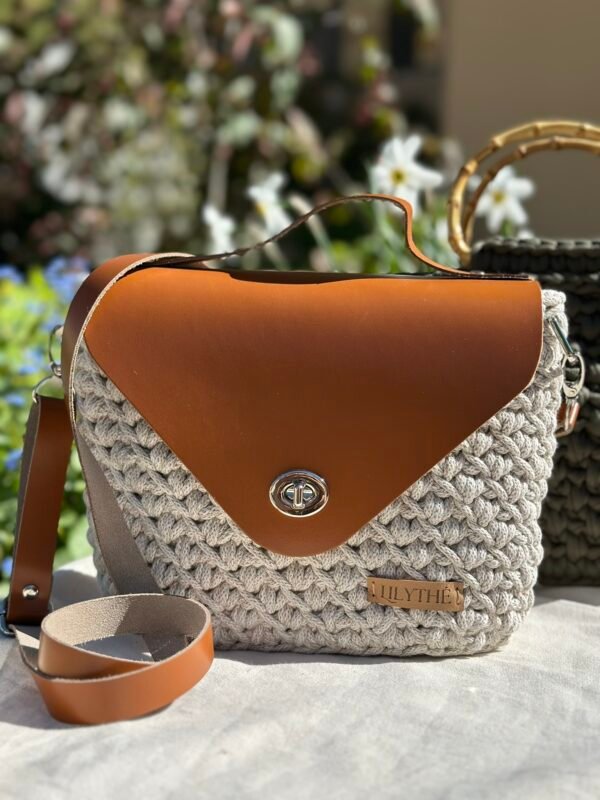 Handmade Crochet Crossbody Bag with Leather Details – Oat